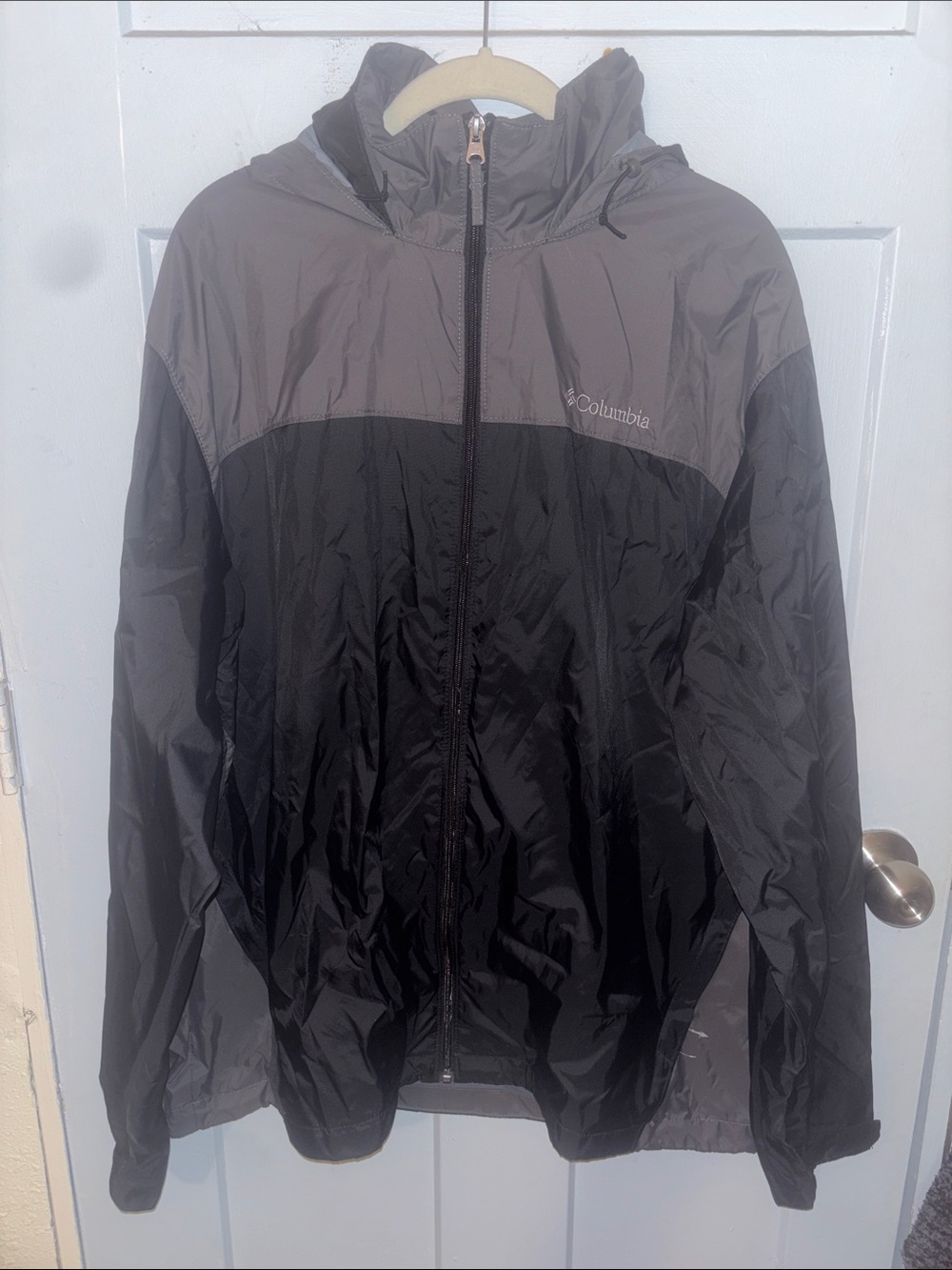 Columbia windbreaker